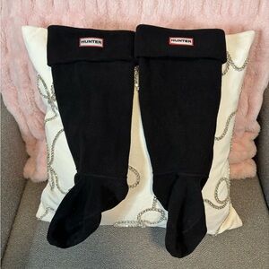 Hunter Black Tall Boot Inserts.  Used twice.Size M & used in a size 7 Tall Boot.
